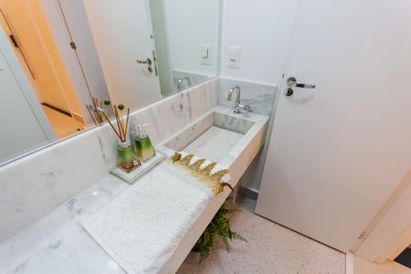 Apartamento à venda com 161m², 3 quartos e 3 vagas Apartamento à venda com 161m², 3 quartos e 3 vagasLavabo