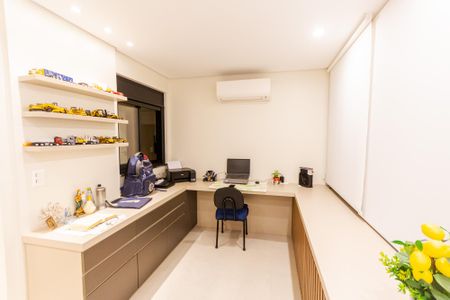 Apartamento à venda com 161m², 3 quartos e 3 vagas Apartamento à venda com 161m², 3 quartos e 3 vagasSala