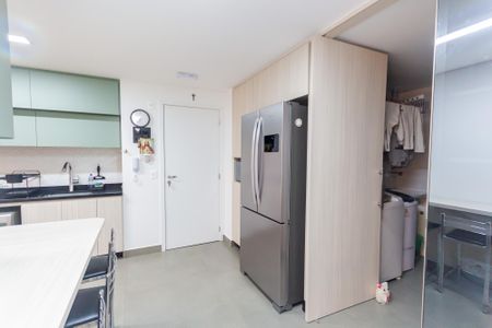 Apartamento à venda com 161m², 3 quartos e 3 vagas Apartamento à venda com 161m², 3 quartos e 3 vagasCozinha