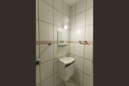 Casa à venda com 128m², 2 quartos e 1 vagaBanheiro