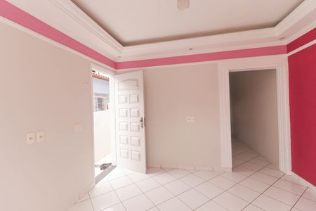 Casa à venda com 128m², 2 quartos e 1 vagaSala
