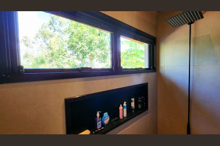 Casa de condomínio à venda com 500m², 4 quartos e 6 vagasBanheiro da Suíte master