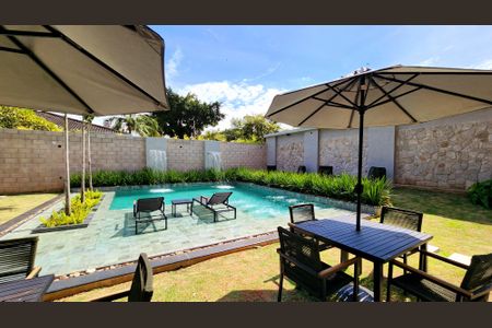 Casa de condomínio à venda com 500m², 4 quartos e 6 vagasPiscina