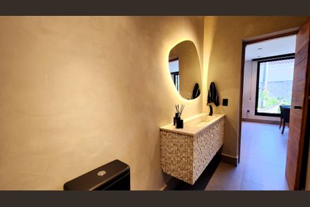 Casa de condomínio à venda com 500m², 4 quartos e 6 vagasLavabo