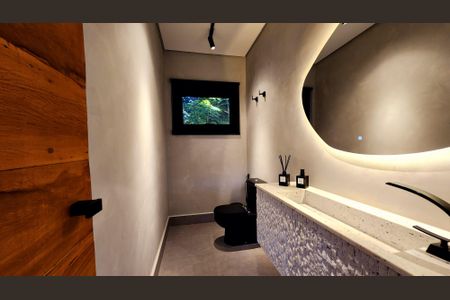 Casa de condomínio à venda com 500m², 4 quartos e 6 vagasLavabo