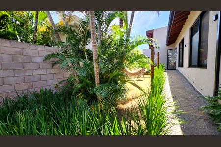 Casa de condomínio à venda com 500m², 4 quartos e 6 vagasQuintal da Sala