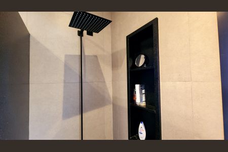 Casa de condomínio à venda com 500m², 4 quartos e 6 vagasBanheiro da Suíte 2