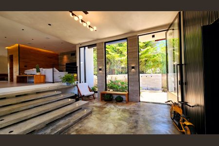 Casa de condomínio à venda com 500m², 4 quartos e 6 vagasSala