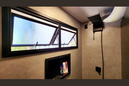 Casa de condomínio à venda com 500m², 4 quartos e 6 vagasVestiário