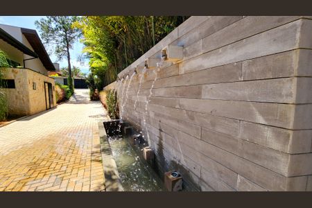 Casa de condomínio à venda com 500m², 4 quartos e 6 vagasQuintal