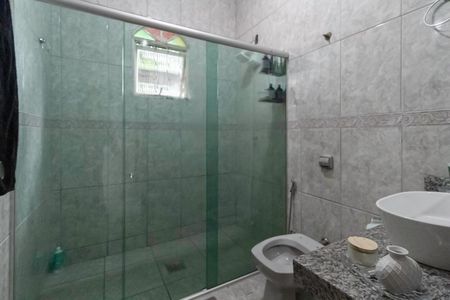 Casa à venda com 846m², 4 quartos e 3 vagasBanheiro social