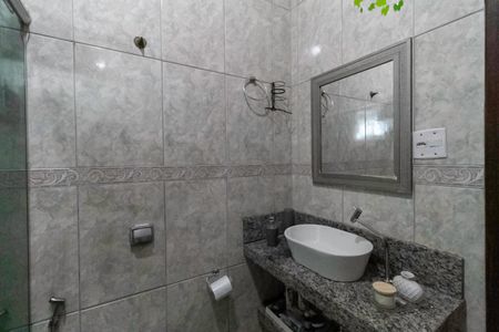 Casa à venda com 846m², 4 quartos e 3 vagasBanheiro social