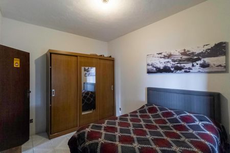 Casa à venda com 846m², 4 quartos e 3 vagasQuarto 2