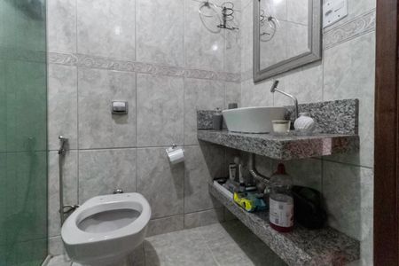 Casa à venda com 846m², 4 quartos e 3 vagasBanheiro social