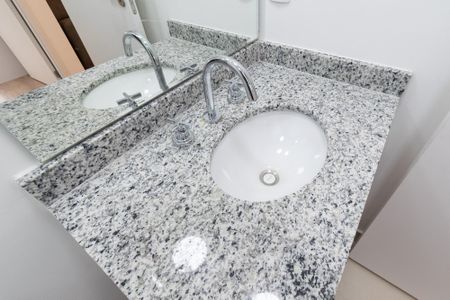 Apartamento para alugar com 56m², 2 quartos e 1 vaga Apartamento para alugar com 56m², 2 quartos e 1 vagaBanheiro