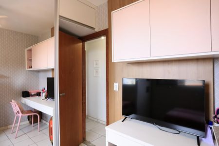 Apartamento à venda com 184m², 4 quartos e 2 vagasQuarto 3