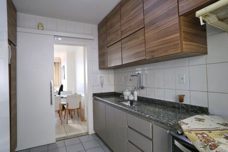 Apartamento à venda com 184m², 4 quartos e 2 vagasCozinha e Área de Serviço