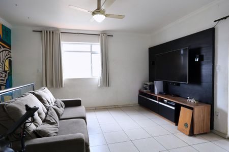 Apartamento à venda com 184m², 4 quartos e 2 vagasSala de TV