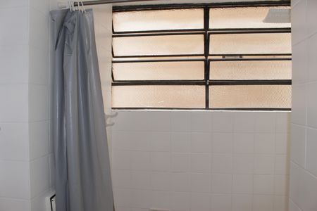 Banheiro Social de kitnet/studio à venda com 1 quarto, 40m² em Santa Cecilia, São Paulo