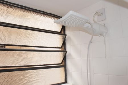 Banheiro Social de kitnet/studio à venda com 1 quarto, 40m² em Santa Cecilia, São Paulo