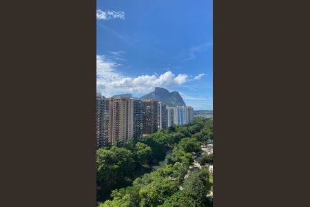 Apartamento à venda com 96m², 2 quartos e 1 vagaÁrea comum