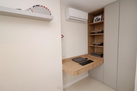 Apartamento à venda com 96m², 2 quartos e 1 vagaQuarto 2