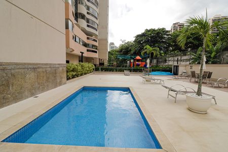 Apartamento à venda com 96m², 2 quartos e 1 vagaÁrea comum