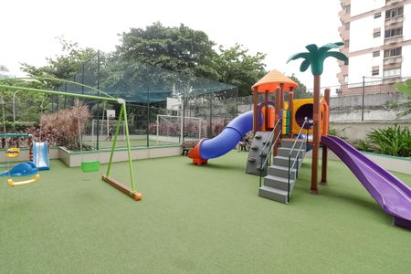 Apartamento à venda com 96m², 2 quartos e 1 vagaÁrea comum