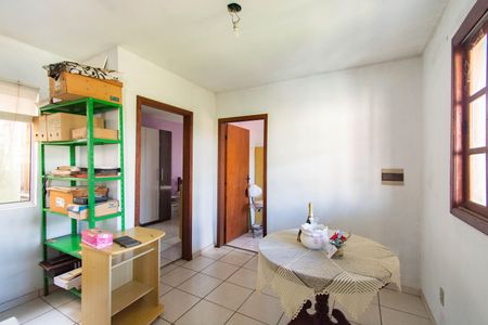 Casa à venda com 176m², 4 quartos e 2 vagas Casa à venda com 176m², 4 quartos e 2 vagasCorredor