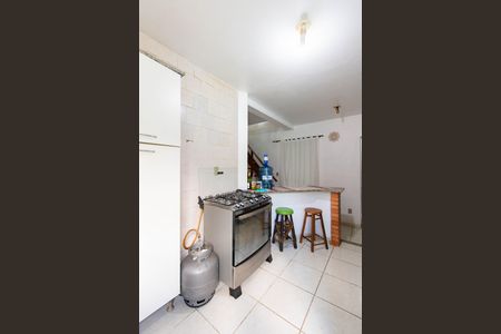 Casa à venda com 176m², 4 quartos e 2 vagas Casa à venda com 176m², 4 quartos e 2 vagasCozinha