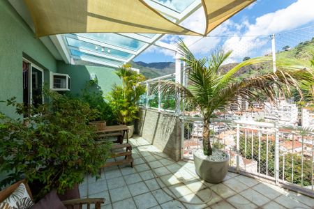 Apartamento à venda com 170m², 3 quartos e 2 vagasCobertura