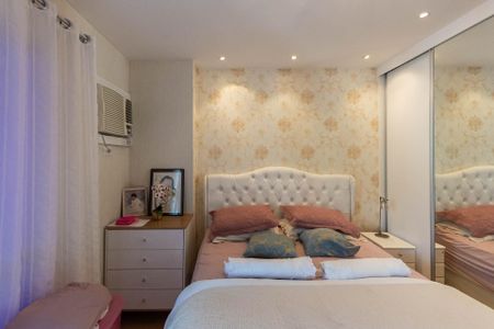 Apartamento à venda com 170m², 3 quartos e 2 vagasSuíte 1 (segundo andar)