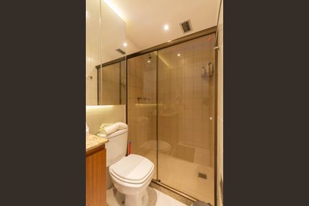 Apartamento à venda com 170m², 3 quartos e 2 vagasBanheiro Suíte 2 (primeiro andar)