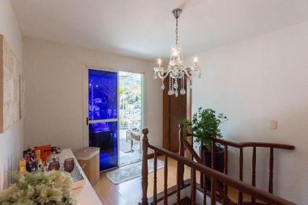 Apartamento à venda com 170m², 3 quartos e 2 vagasHall (segundo andar)