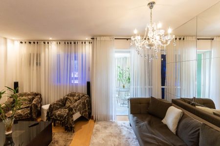 Apartamento à venda com 170m², 3 quartos e 2 vagasSala (primeiro andar)