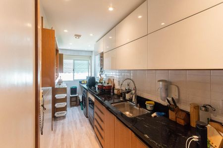 Apartamento à venda com 170m², 3 quartos e 2 vagasCozinha e Área de Serviço