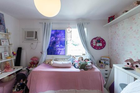 Apartamento à venda com 170m², 3 quartos e 2 vagasQuarto