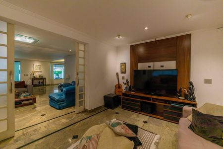 Casa de condomínio para alugar com 600m², 4 quartos e 4 vagasSala