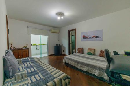 Casa de condomínio para alugar com 600m², 4 quartos e 4 vagasSuíte 4