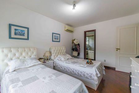 Casa de condomínio para alugar com 600m², 4 quartos e 4 vagasSuíte 2