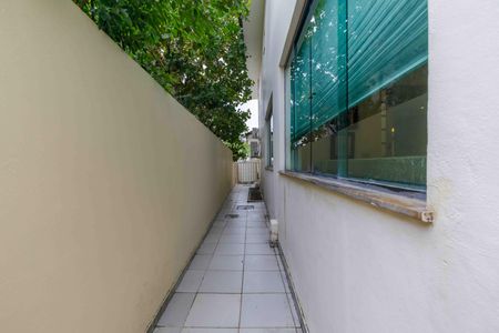 Casa de condomínio para alugar com 600m², 4 quartos e 4 vagasÁrea de Serviço