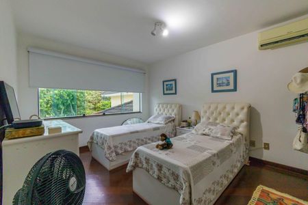 Casa de condomínio para alugar com 600m², 4 quartos e 4 vagasSuíte 2