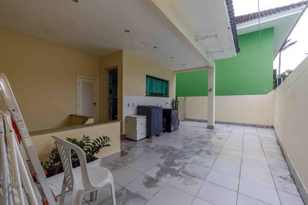 Casa de condomínio para alugar com 600m², 4 quartos e 4 vagasÁrea de Serviço