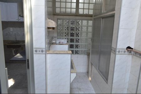 Apartamento à venda com 180m², 3 quartos e 1 vagaÁrea de Serviço