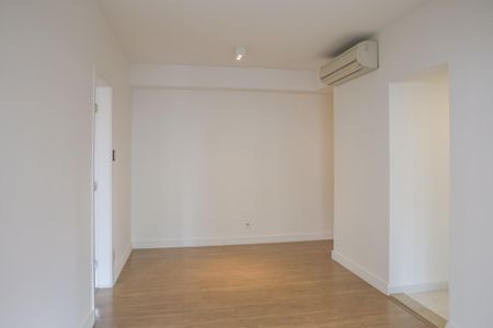 Apartamento para alugar com 67m², 1 quarto e 1 vaga Apartamento para alugar com 67m², 1 quarto e 1 vagaSala
