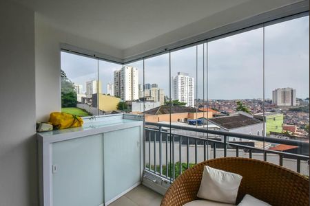 Apartamento à venda com 73m², 2 quartos e 1 vaga Apartamento à venda com 73m², 2 quartos e 1 vagaVaranda