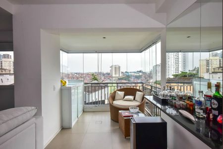 Apartamento à venda com 73m², 2 quartos e 1 vaga Apartamento à venda com 73m², 2 quartos e 1 vagaVaranda
