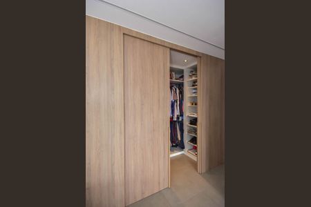 Apartamento à venda com 73m², 2 quartos e 1 vaga Apartamento à venda com 73m², 2 quartos e 1 vagaCloset