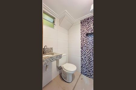 Casa para alugar com 60m², 2 quartos e sem vaga Casa para alugar com 60m², 2 quartos e sem vagaBanheiro