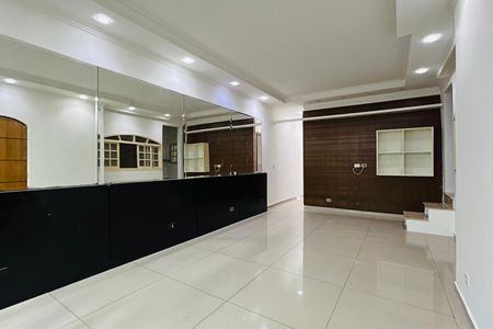 Casa para alugar com 60m², 2 quartos e sem vaga Casa para alugar com 60m², 2 quartos e sem vagaSala